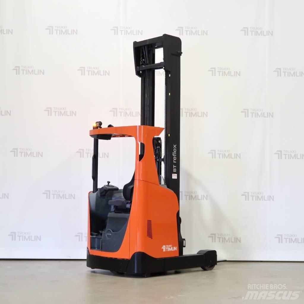Toyota RRE160H Річ-трак із високим підйомом