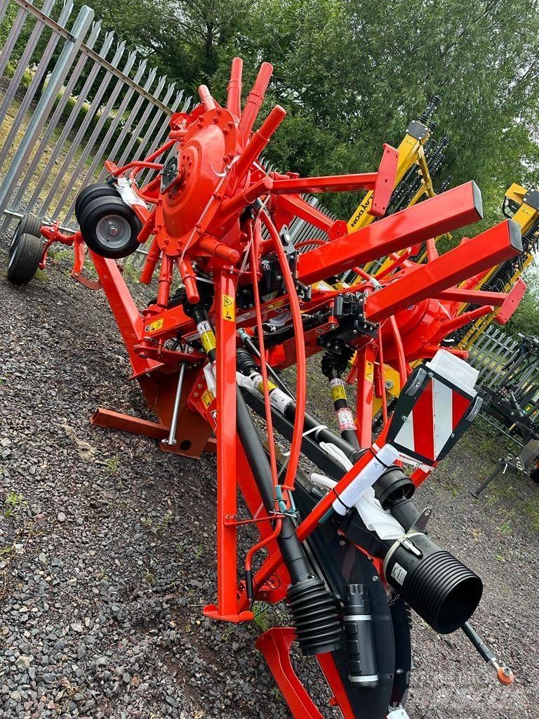 Kuhn GA8131A02 RAKE Граблі і сінозворушувачі