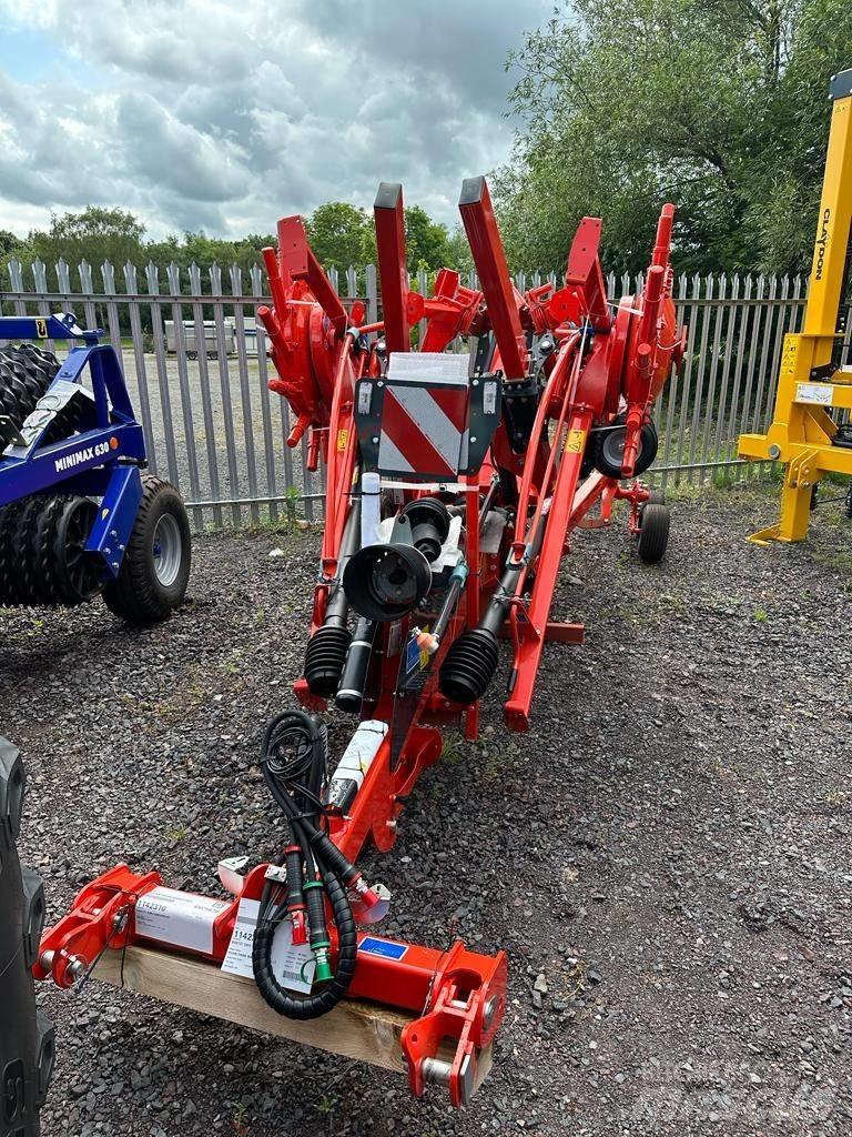 Kuhn GA8131A02 RAKE Граблі і сінозворушувачі
