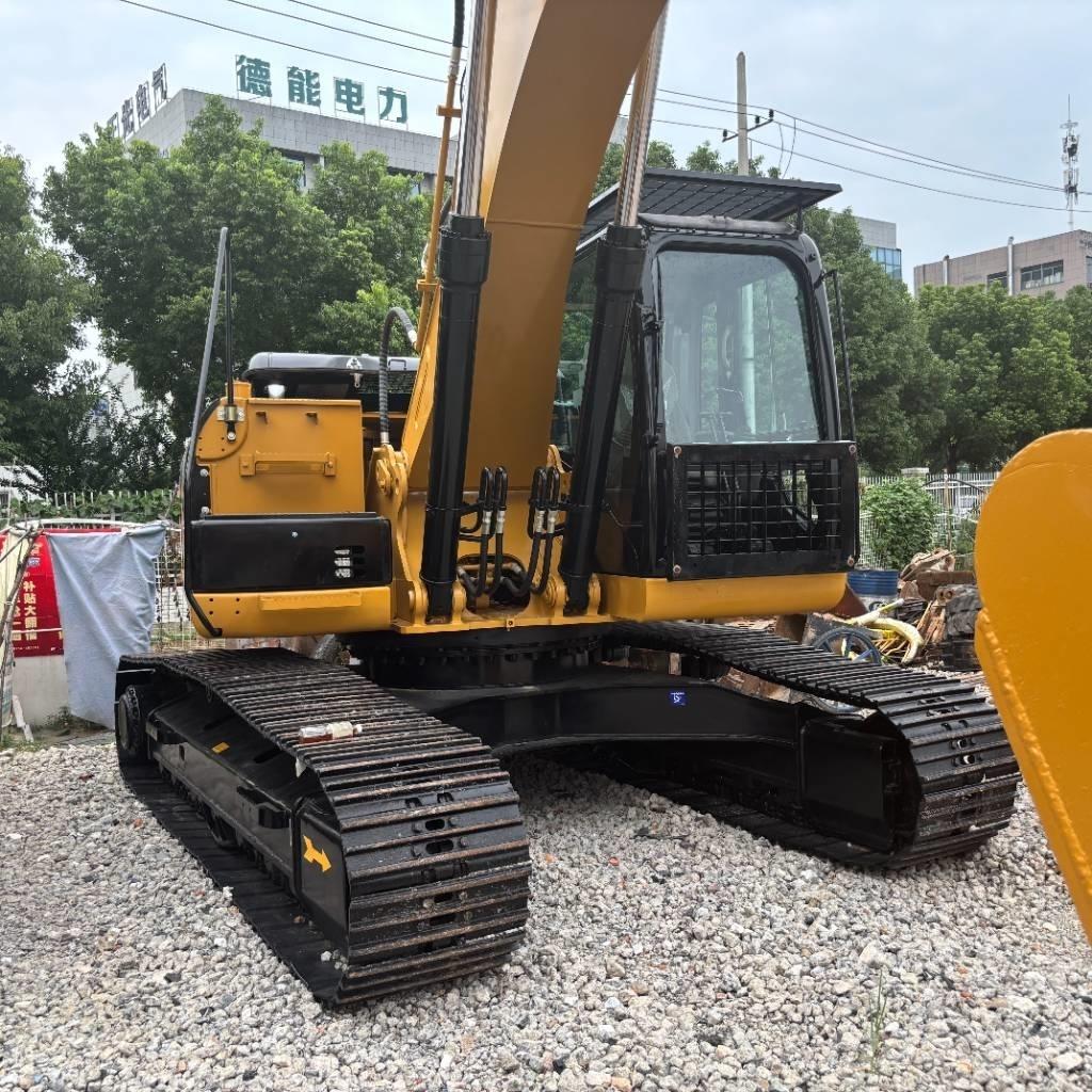CAT 325 D Гусеничні екскаватори