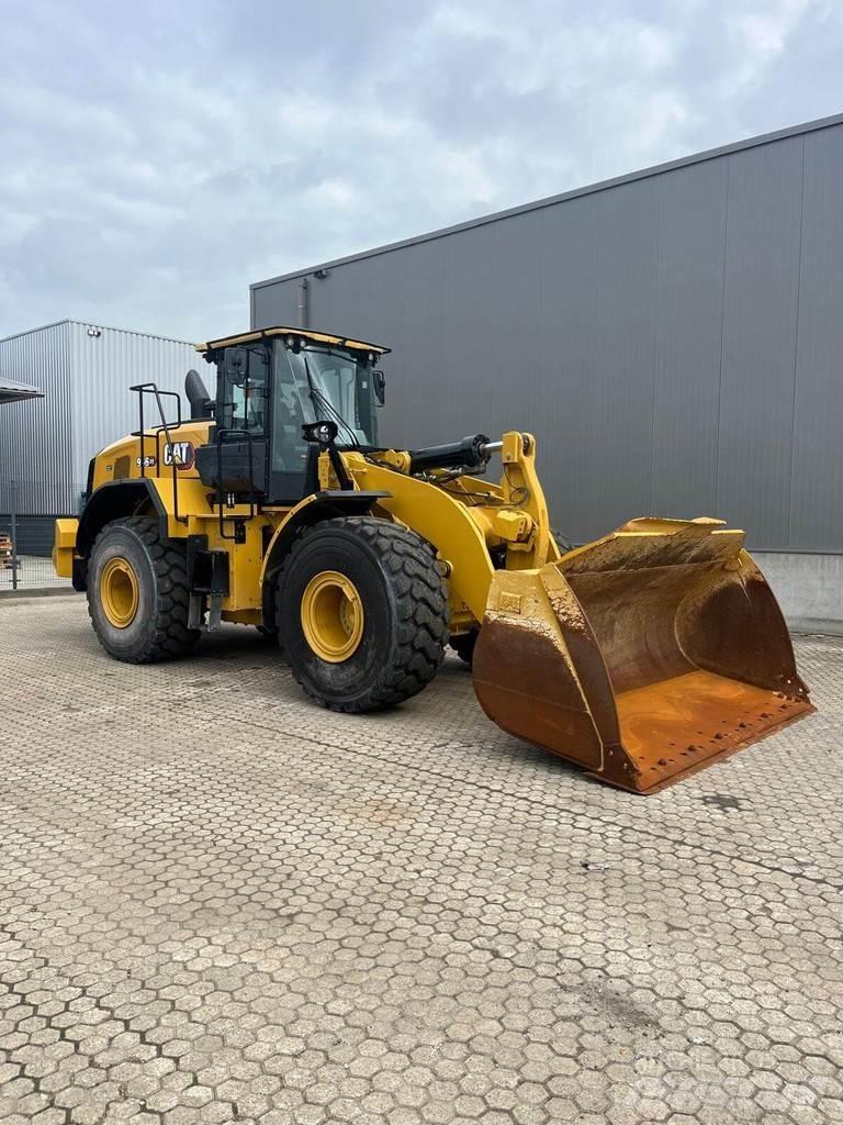 CAT 966 XE Фронтальні навантажувачі