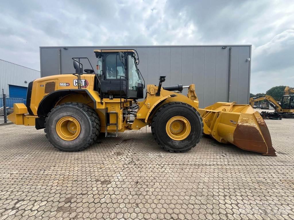 CAT 966 XE Фронтальні навантажувачі