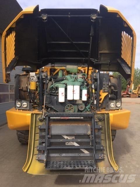 Volvo A25D Зчленовані самоскиди