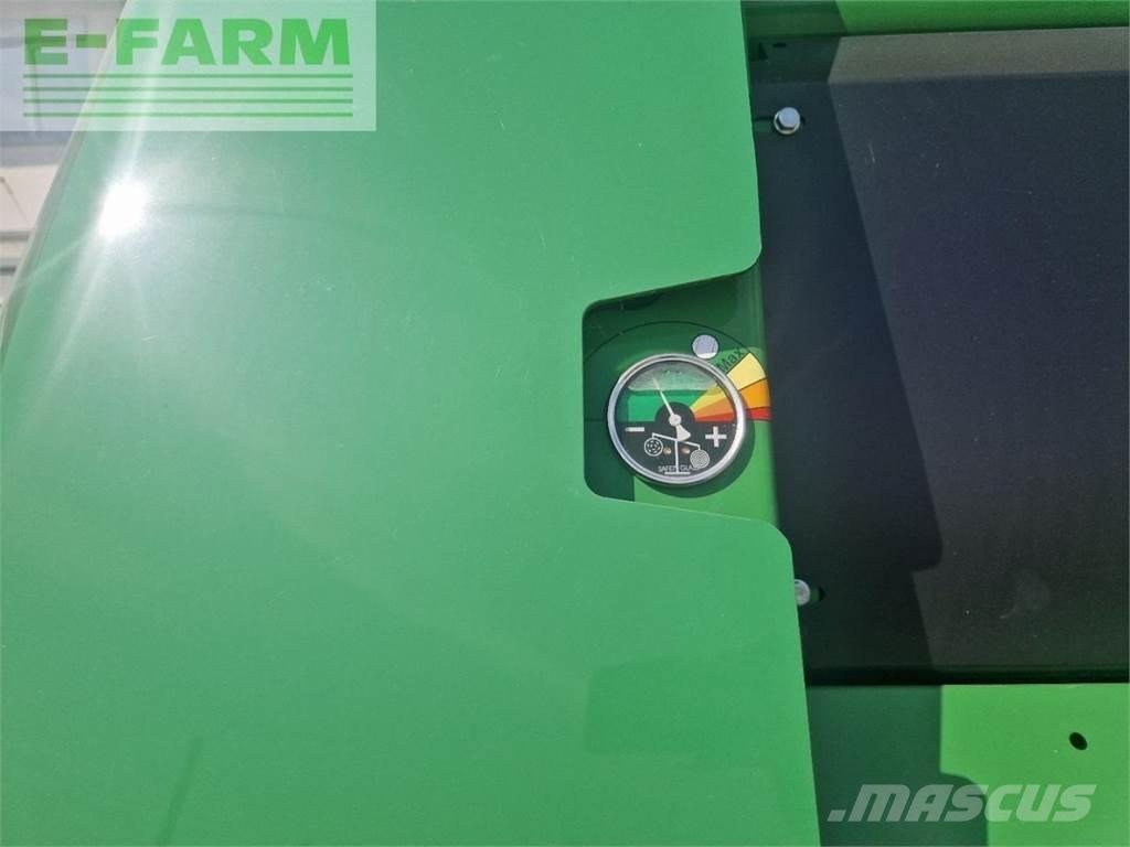 John Deere V451M Тюкові прес-підбирачі