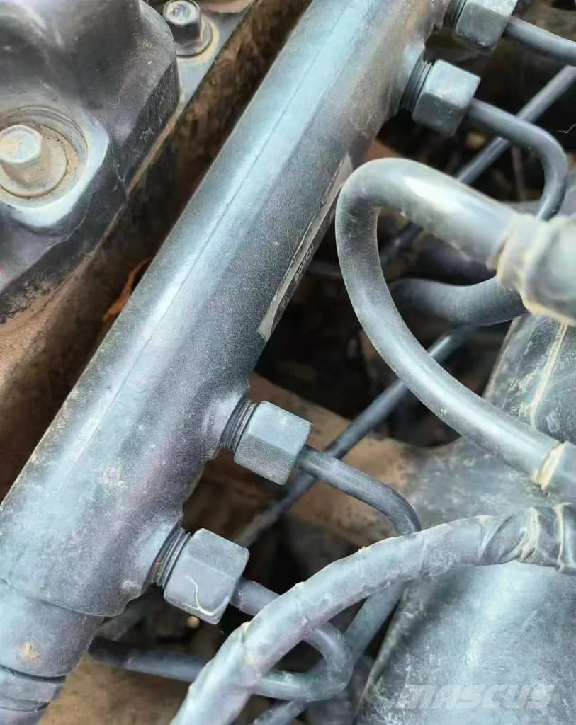 Doosan DX 200 Гусеничні екскаватори