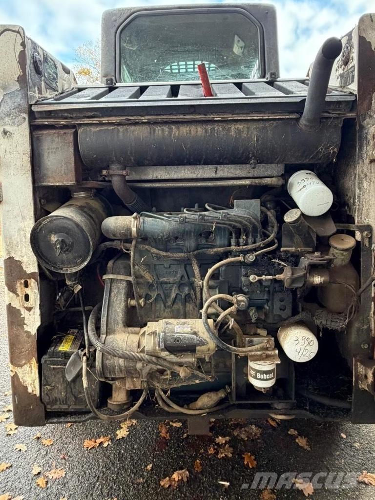 Bobcat 763 Міні-навантажувачі