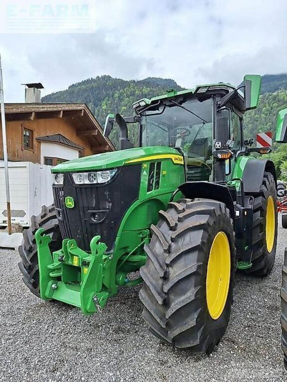 John Deere 7r 330 Трактори