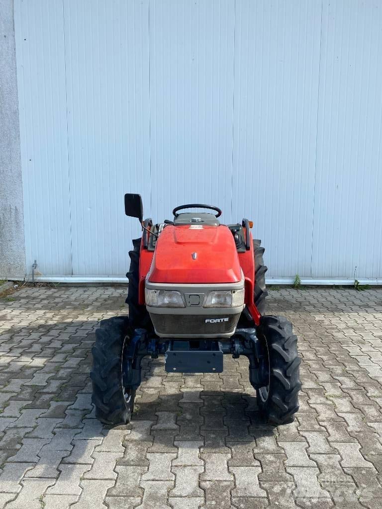 Yanmar F220 Трактори