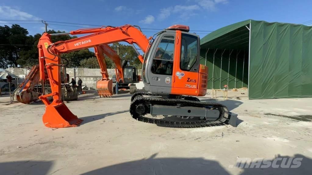 Hitachi ZX75US Міні-екскаватори < 7т