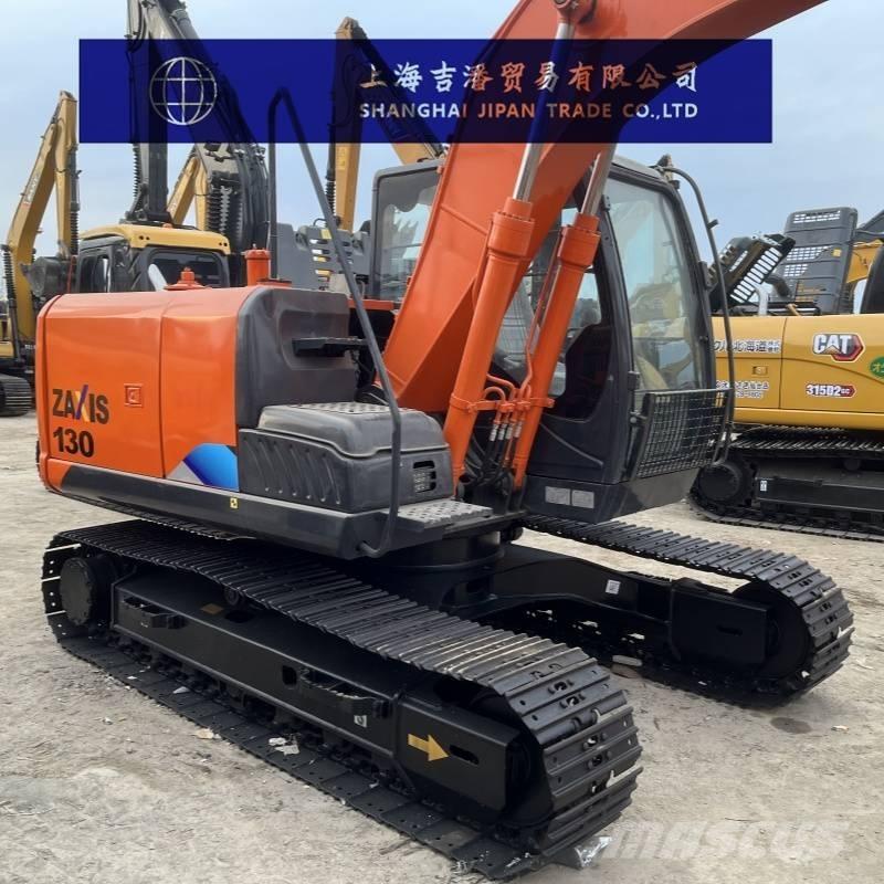 Hitachi ZX 130 Гусеничні екскаватори