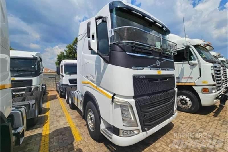 Volvo FH Вантажівки / спеціальні