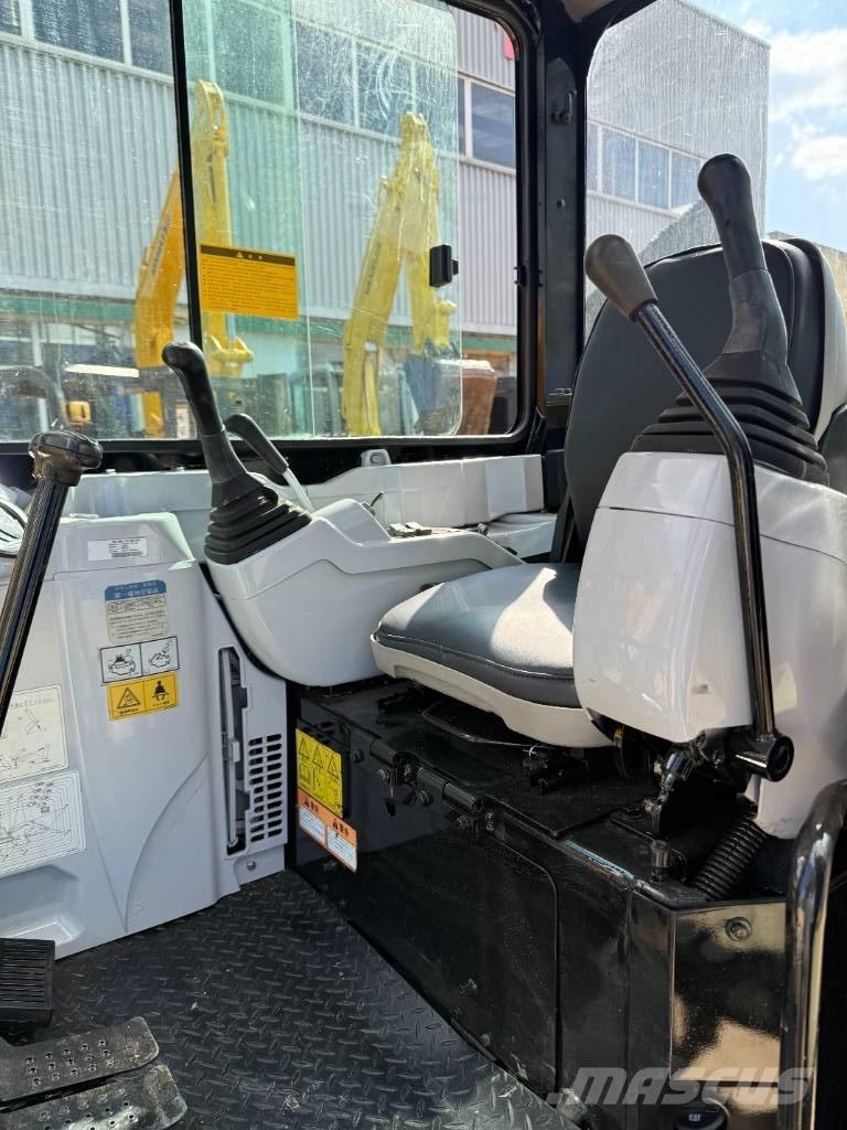 CAT 303.5E Міні-екскаватори < 7т