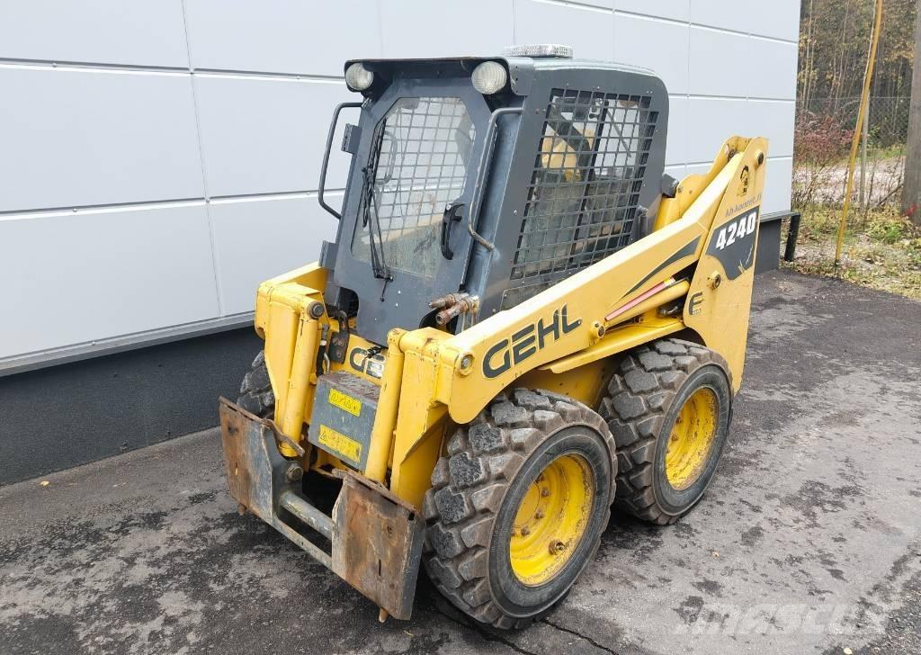 Gehl 4240 E Міні-навантажувачі