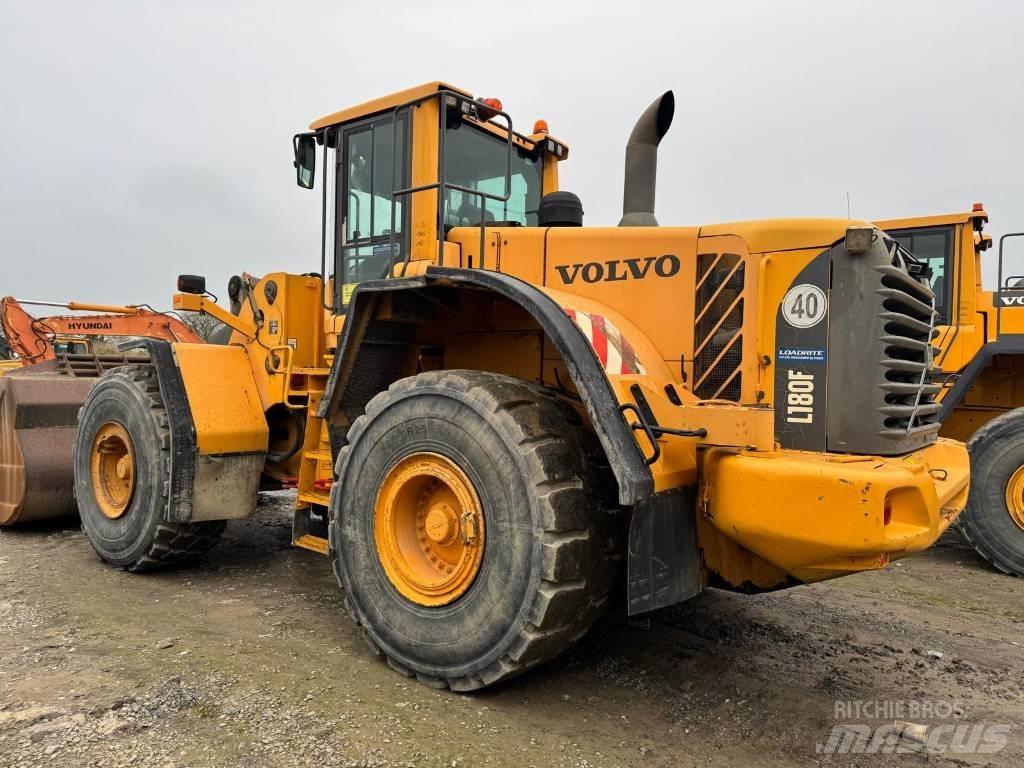 Volvo L 180 F Фронтальні навантажувачі
