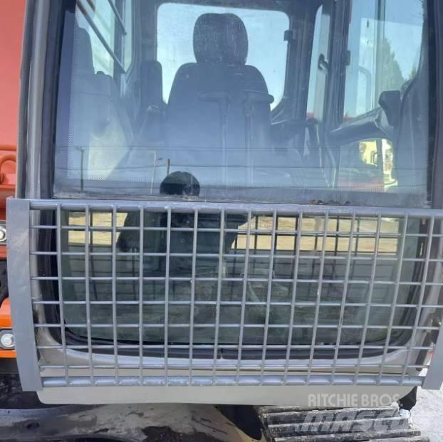 Hitachi ZX120 Гусеничні екскаватори