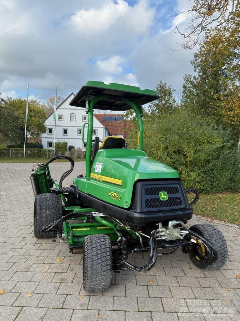 John Deere 8700 A Косарки фарватера