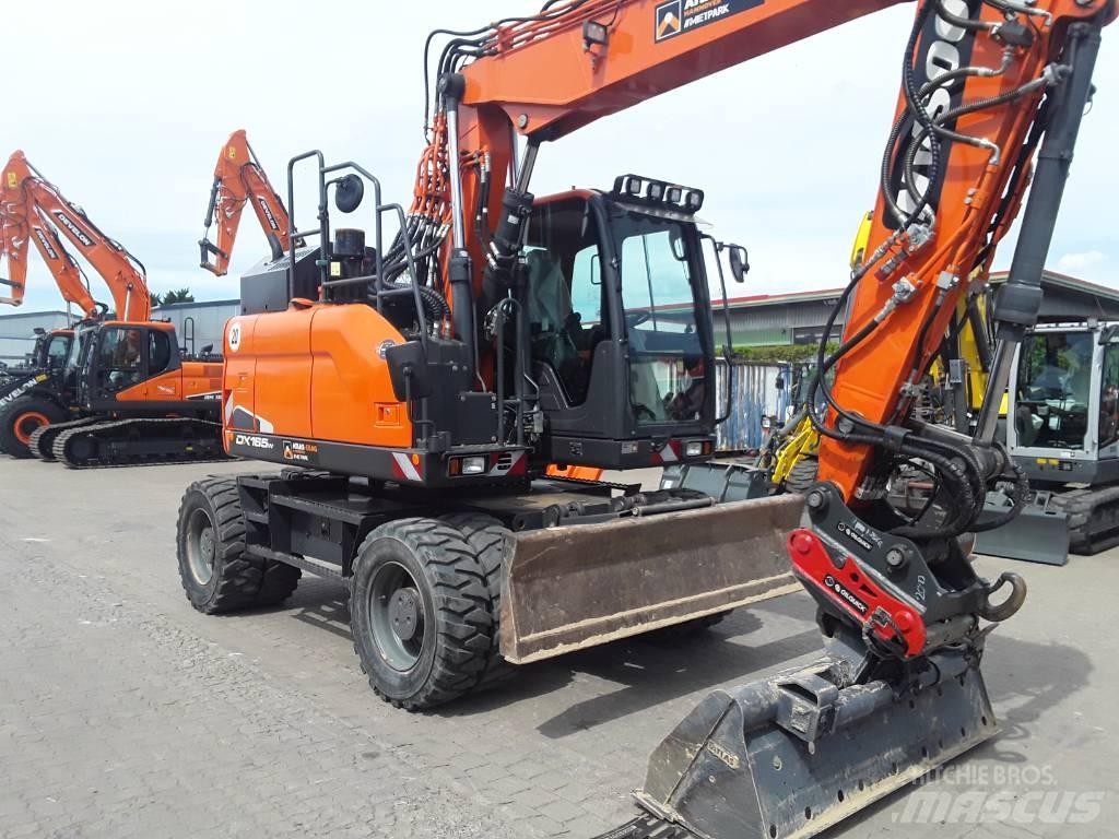 Doosan DX 165 W-5 Колісні екскаватори