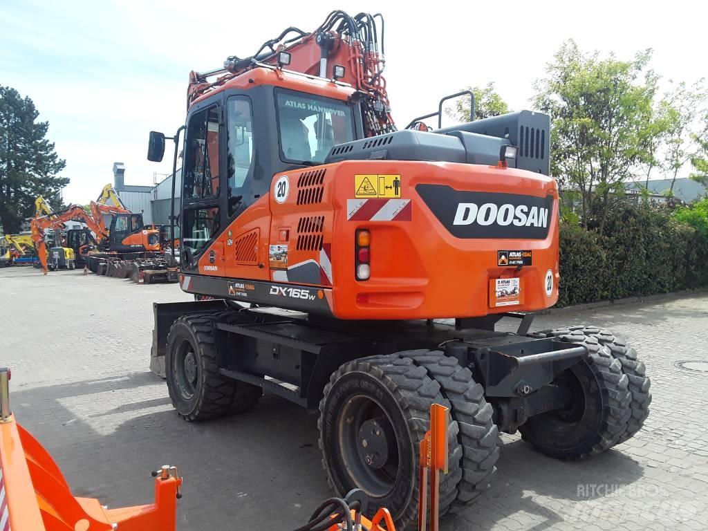 Doosan DX 165 W-5 Колісні екскаватори