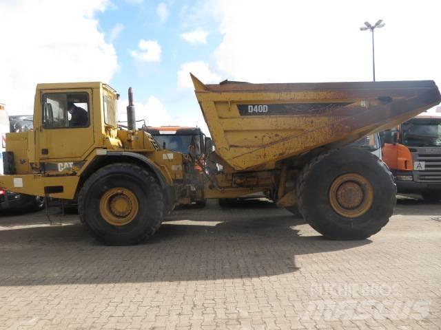 CAT  D40 Dumper Зчленовані самоскиди