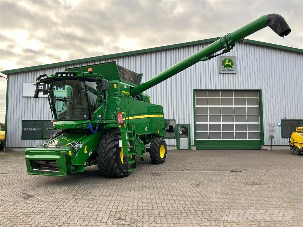 John Deere T560 Зернозбиральні комбайни