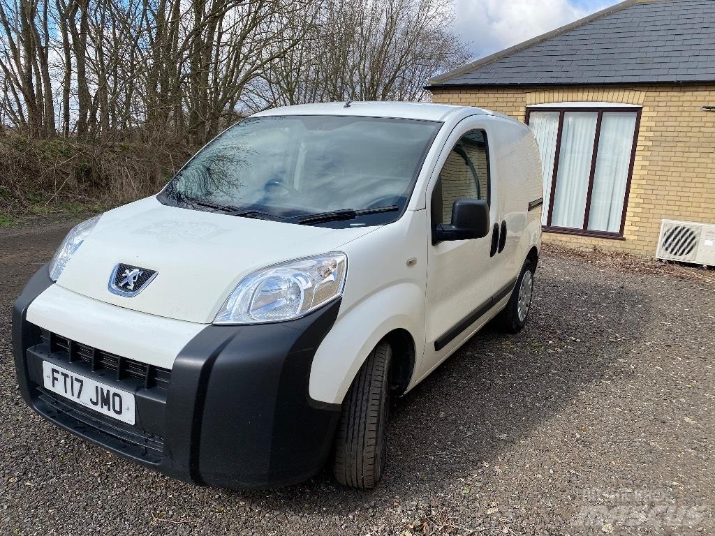 Peugeot Bipper Панельні фургони