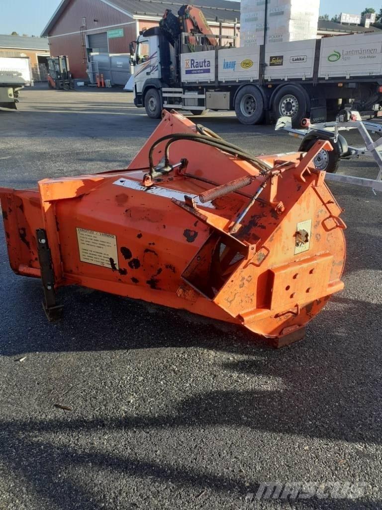 Esko 240 lumilinko Снігомітли
