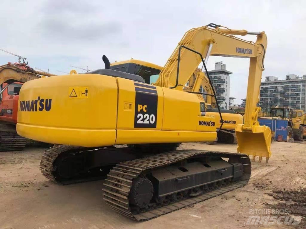 Komatsu PC 220-7 Гусеничні екскаватори