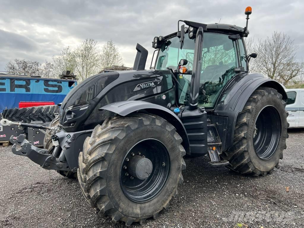 Valtra T 254 V Трактори