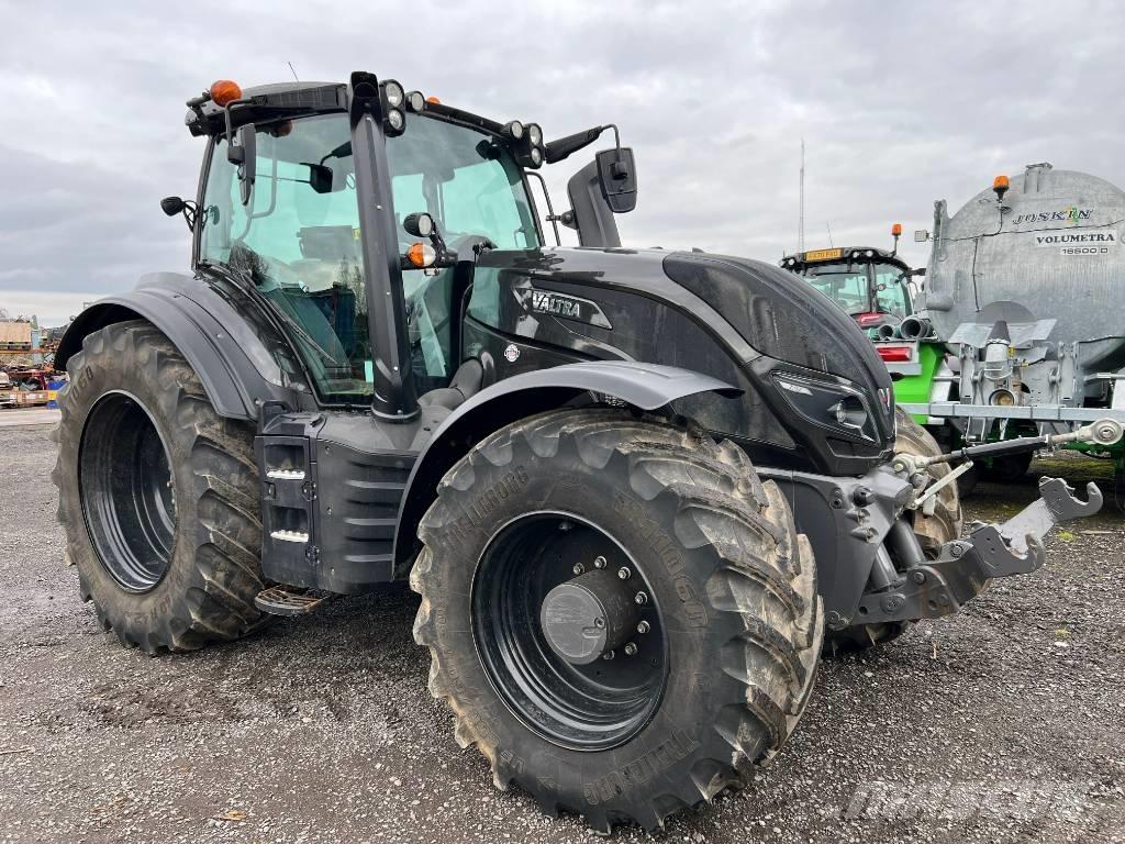 Valtra T 254 V Трактори