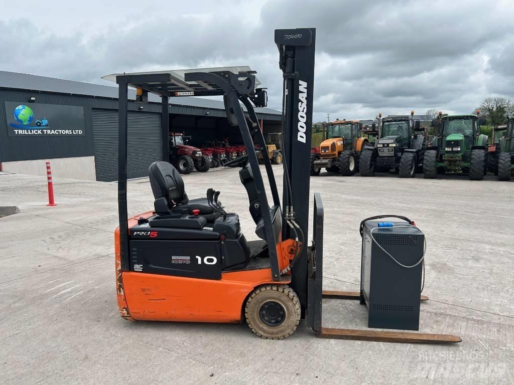 Doosan B10R-5 Електронавантажувачі