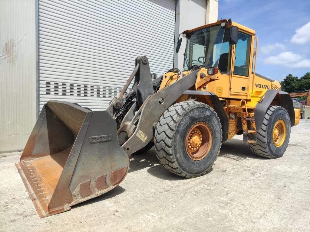 Volvo L 90 E Фронтальні навантажувачі
