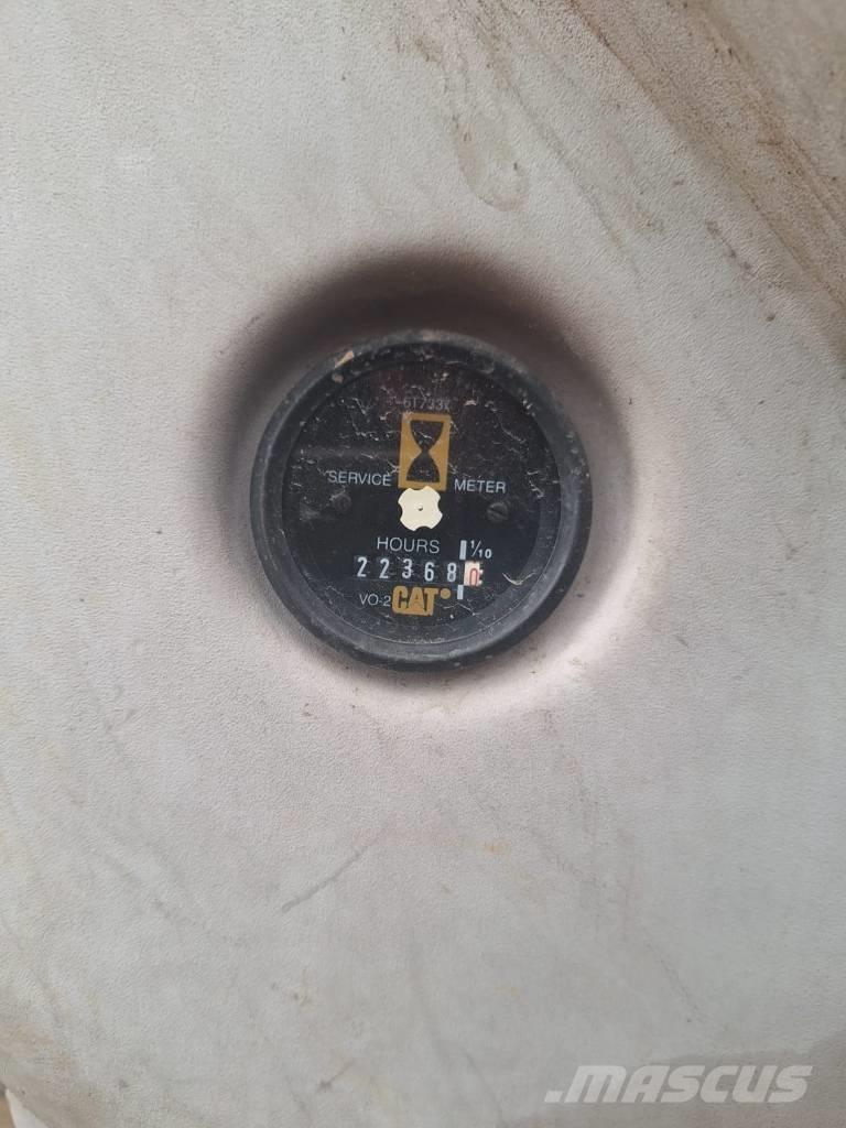 CAT 317 Гусеничні екскаватори