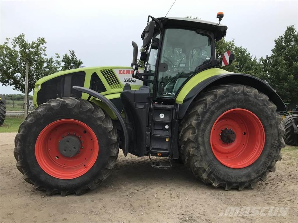 CLAAS Axion 950 Трактори