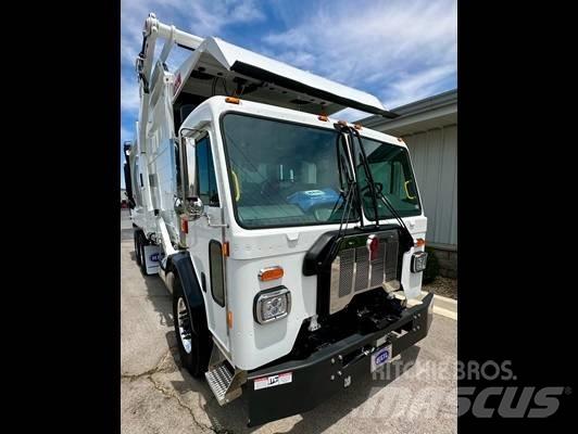Kenworth L 770 Шасі з кабіною