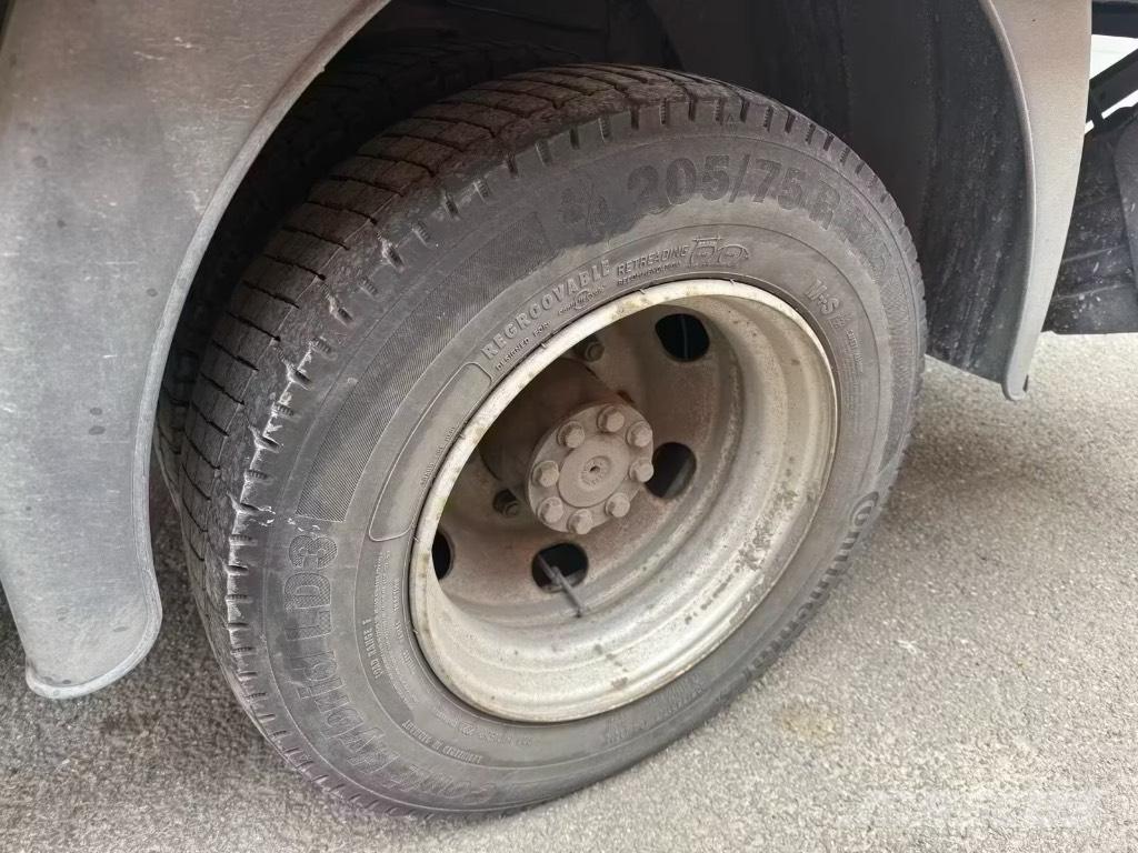 Mercedes-Benz 816 Фургони