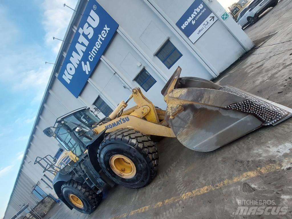 Komatsu WA475 Фронтальні навантажувачі