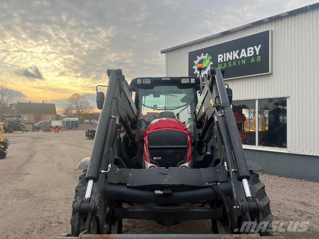 Valtra N 113 Трактори