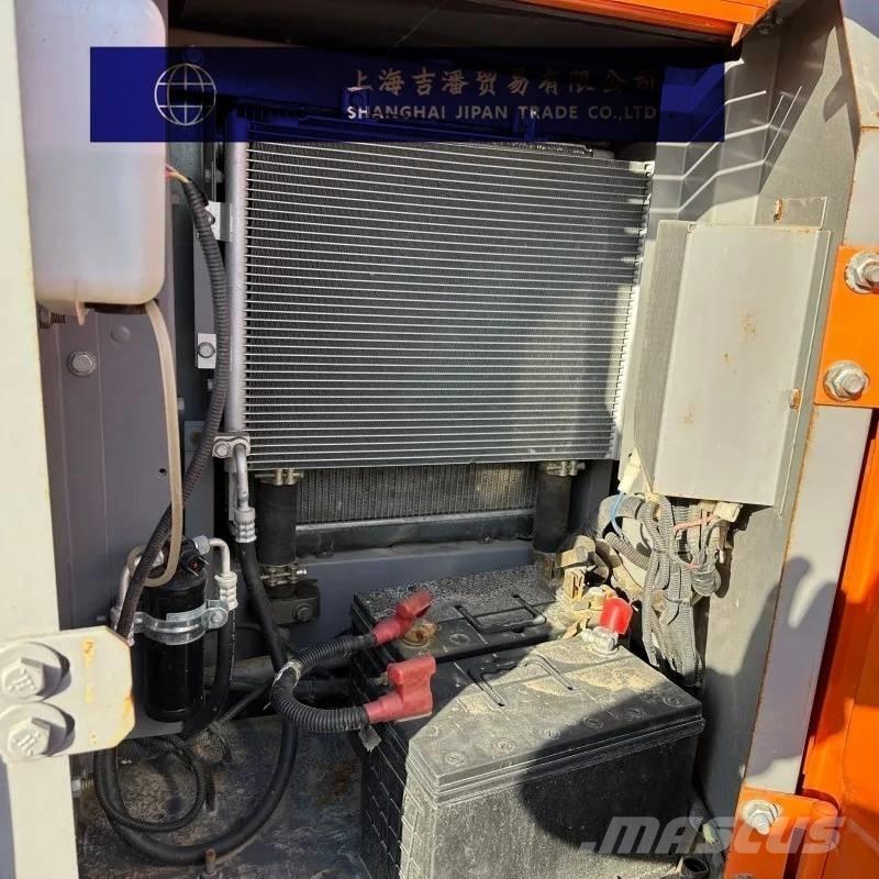 Hitachi ZX 70 Середні екскаватори 7т. - 12т.