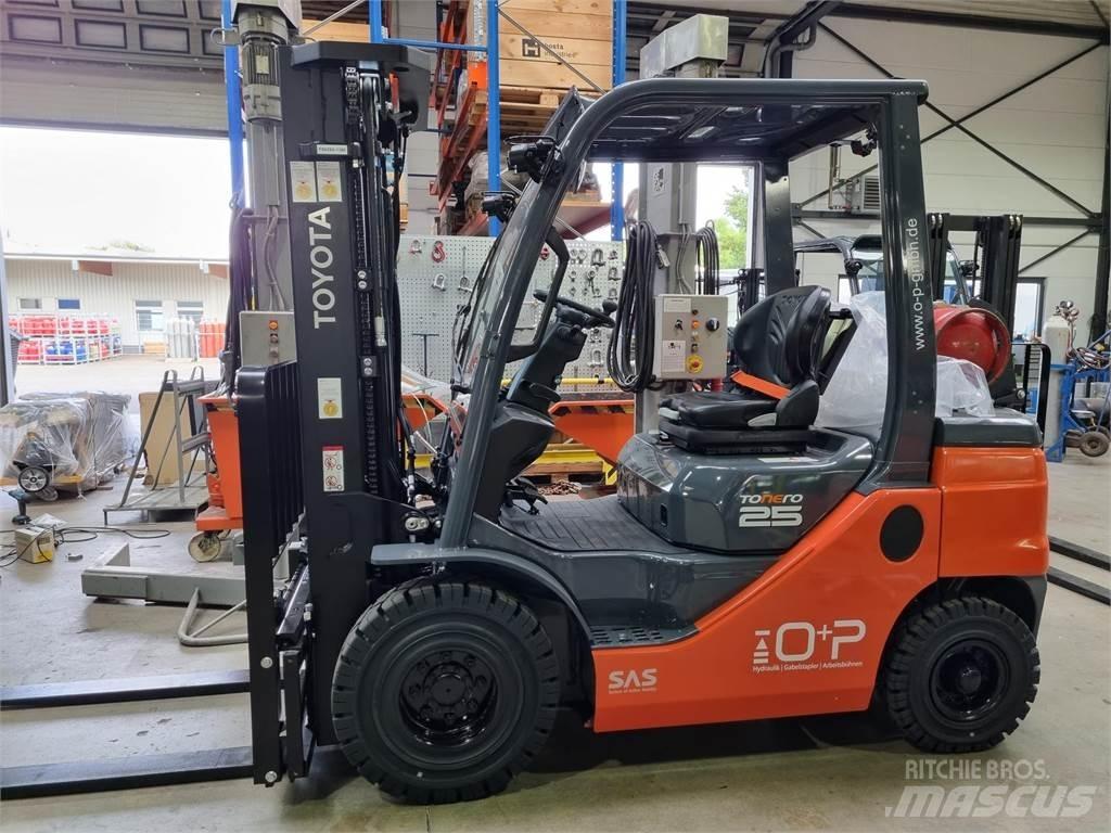 Toyota 02-8FGF25 Газові навантажувачі
