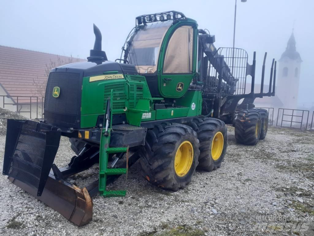 John Deere 1510G Форвардери