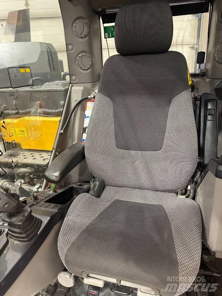 Volvo EC145EL Гусеничні екскаватори