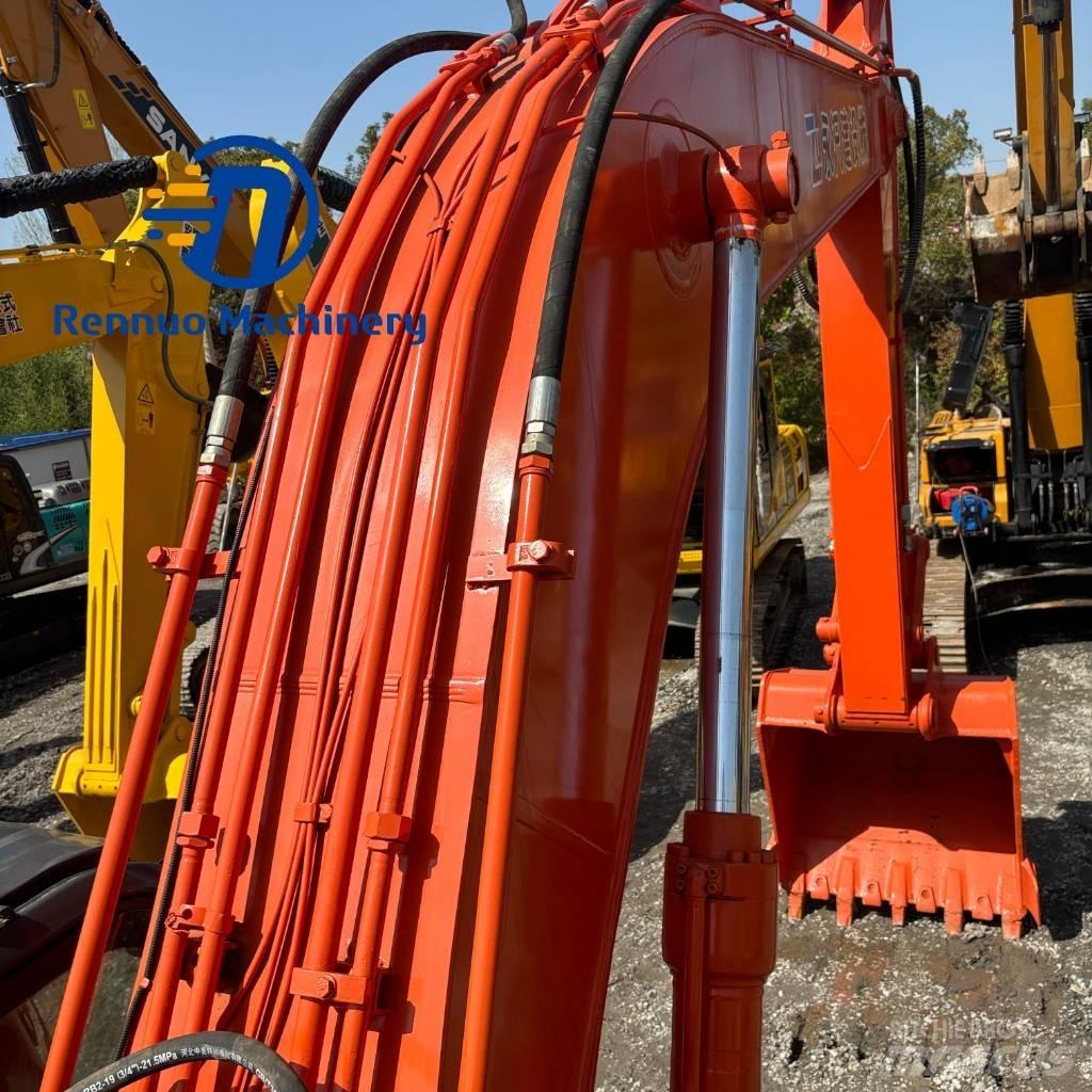 Hitachi ZX 240-3 Гусеничні екскаватори