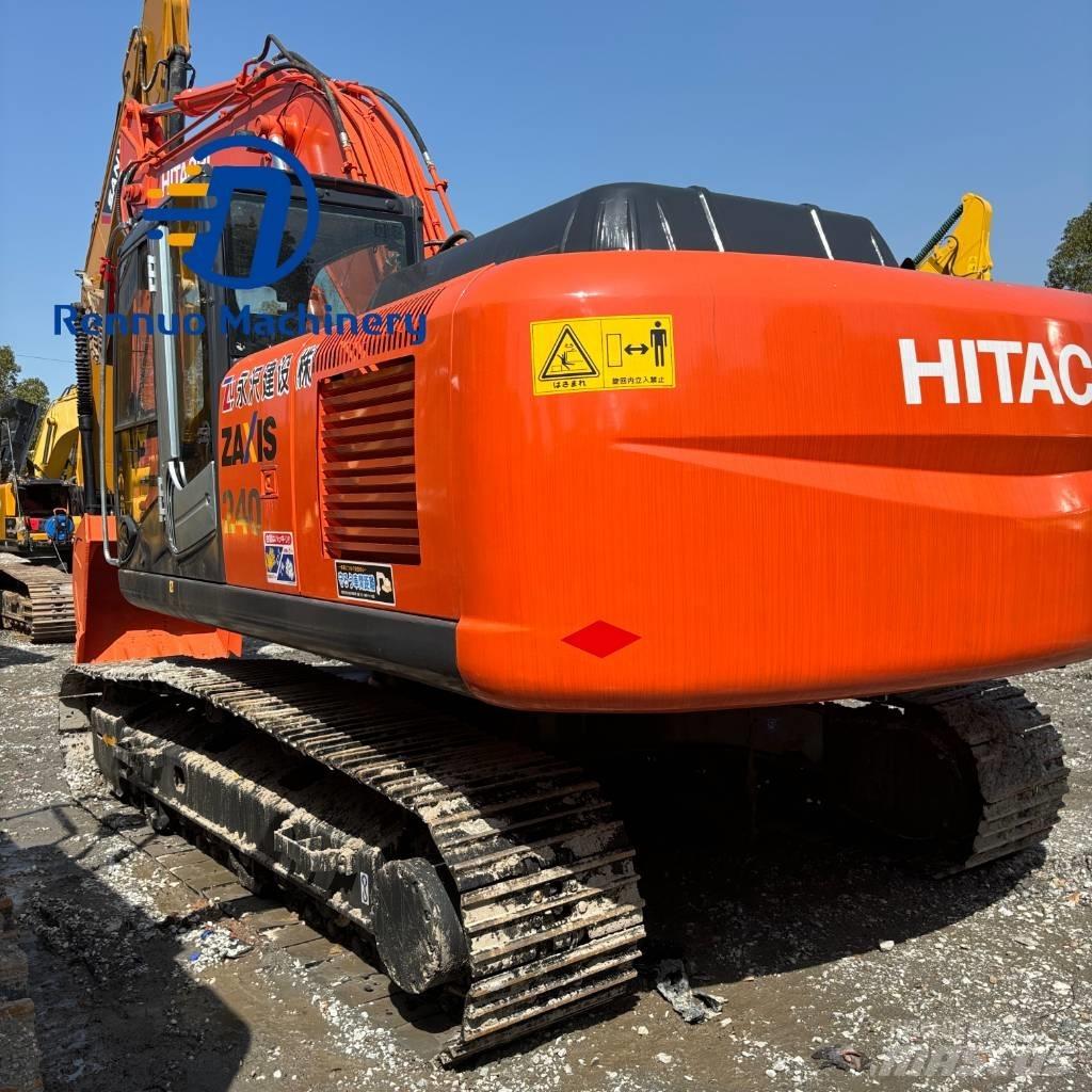 Hitachi ZX 240-3 Гусеничні екскаватори