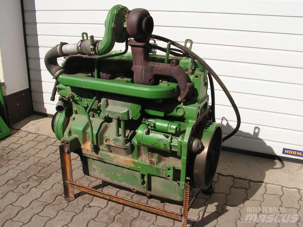 John Deere 2264 Двигуни