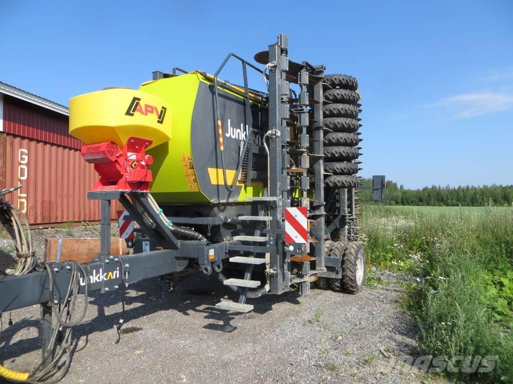 Junkkari W700 Комбіновані сівалки