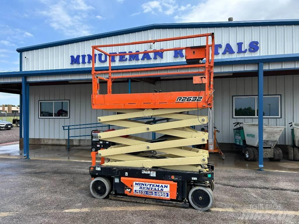 JLG R2632 Підйомники-ножиці