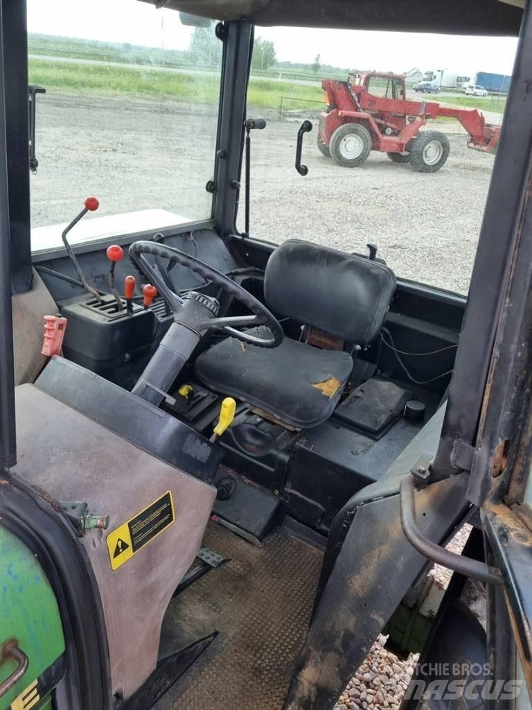 John Deere 3050 Трактори