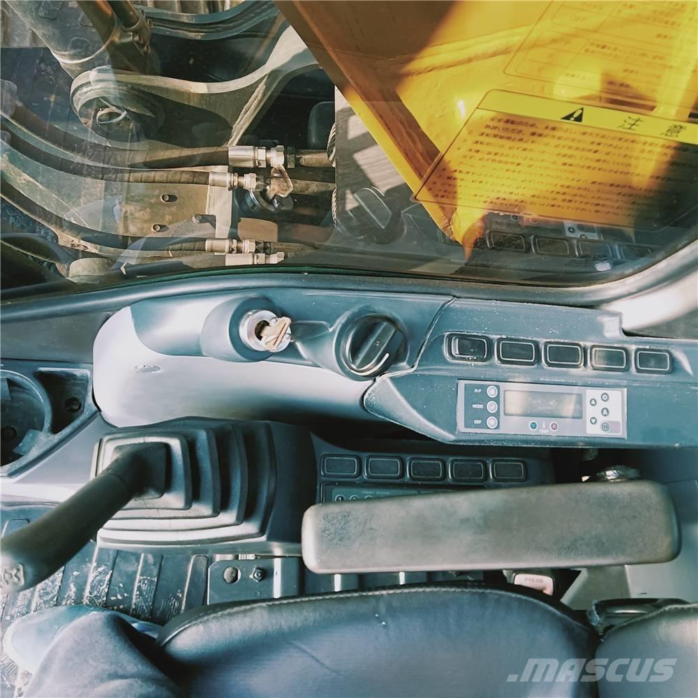 Kobelco SK200-8 Гусеничні екскаватори