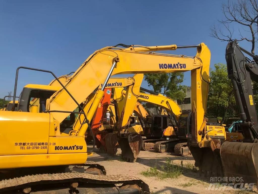 Komatsu PC220-7 Гусеничні екскаватори