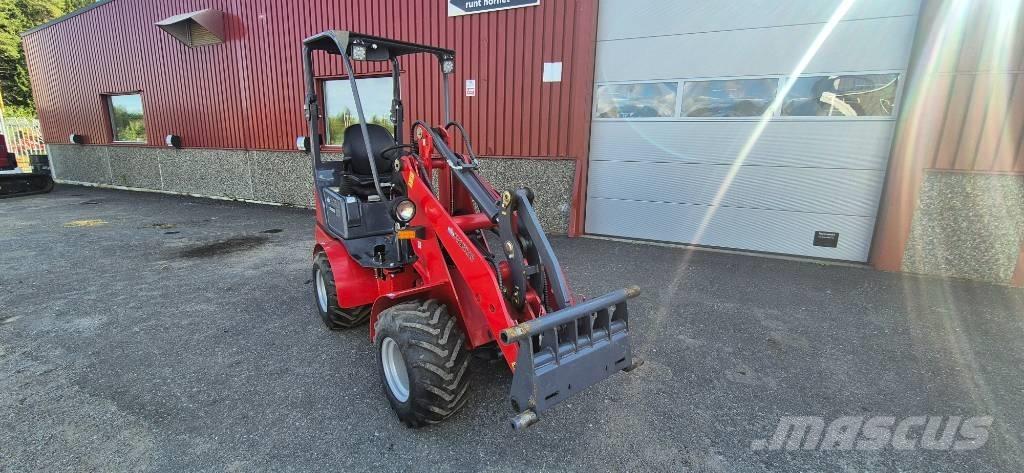 Flexitrac 1126 Багатофункціональне обладнання для вантажних і землекопальних робіт